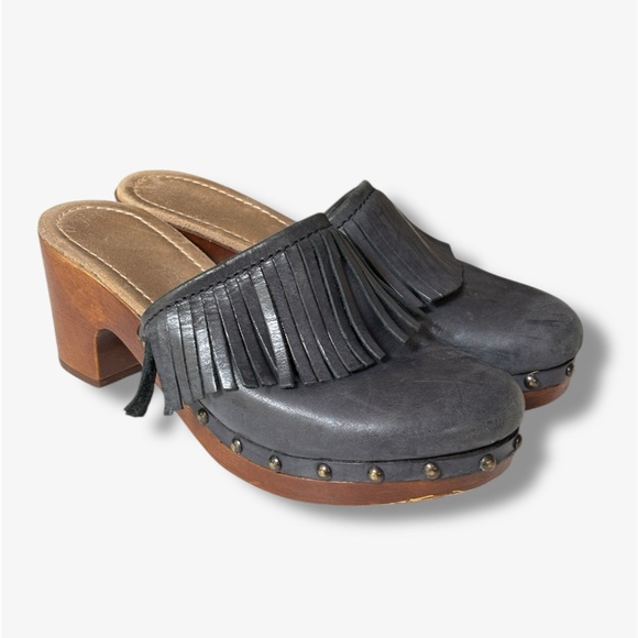 M Made In Italy Shoes - Fringe Studded Leather Mules - Blue